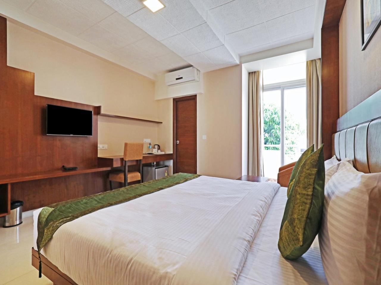 Treebo Akshaya Bull Temple Hotel Bangalore Ngoại thất bức ảnh