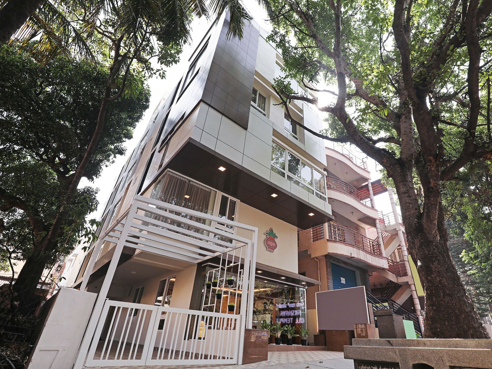 Treebo Akshaya Bull Temple Hotel Bangalore Ngoại thất bức ảnh